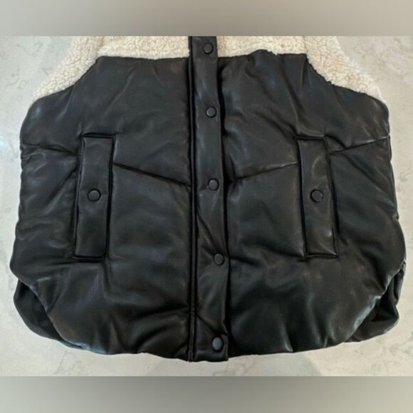 Blank NYC x REVOLVE Womens Puffer Vest Jacket Vegan Leather and Sherpa XS NWT - Picture 6 of 8